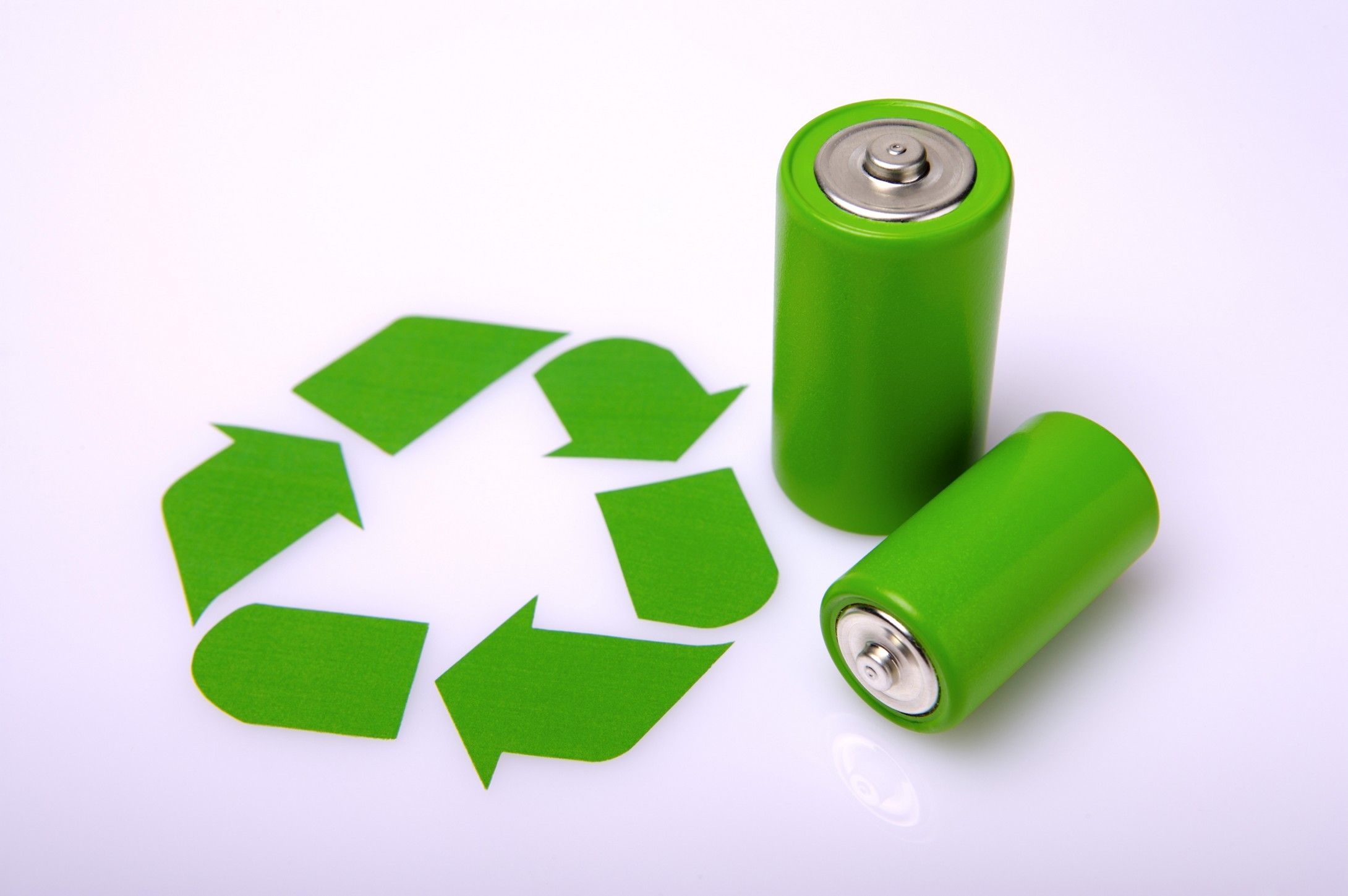 多氟多签订超20亿锂电池订单 新能源领域逐步发力