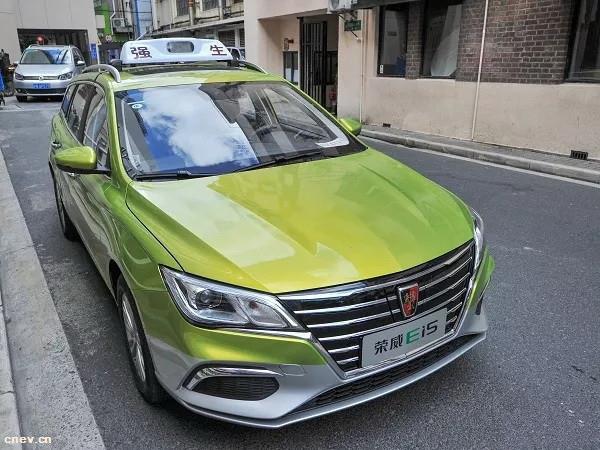 上海首批纯电动出租车9月亮相 一键报警等功能成亮点