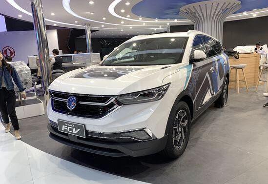 2019年上海车展：东风风神AX7 PHEV（插电混动）和AX7 FCV型（氢燃料电池车）正式亮相